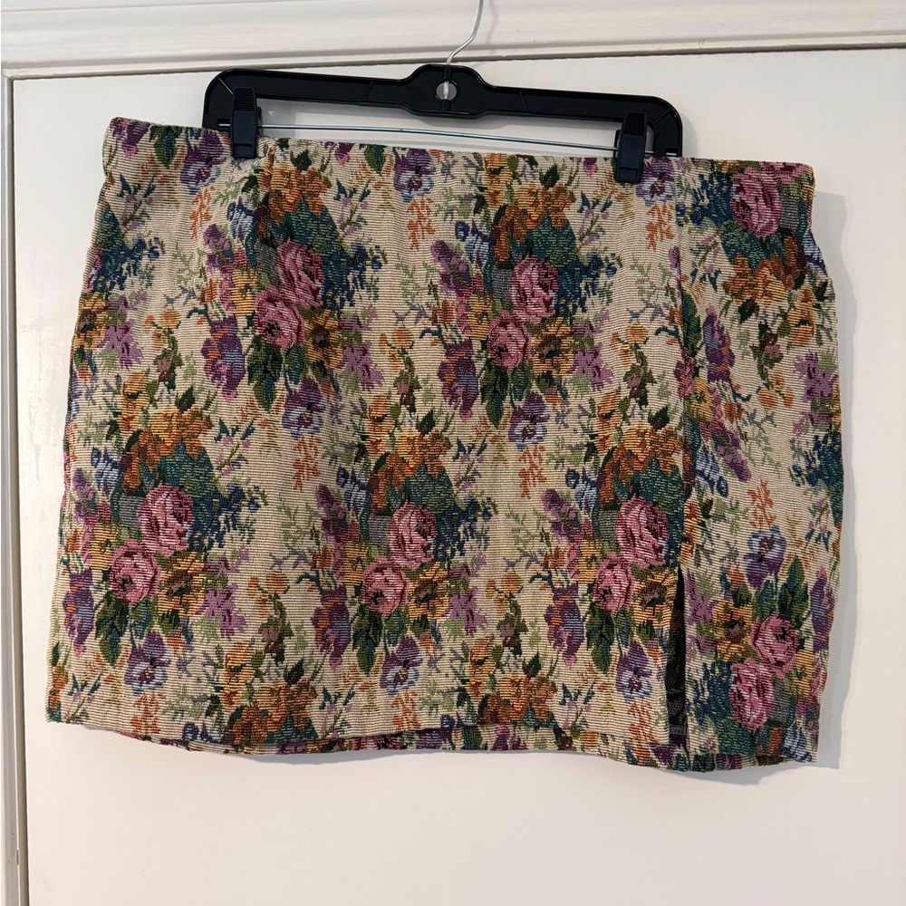 Wild fable target floral jacquard tapestry high waisted mini skirt